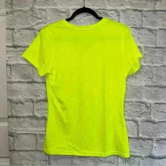 Nike Dri Fit Shirt Women's Medium Short Sleeve Neon Green T Shirt Top Polyester - Picture 2 of 3